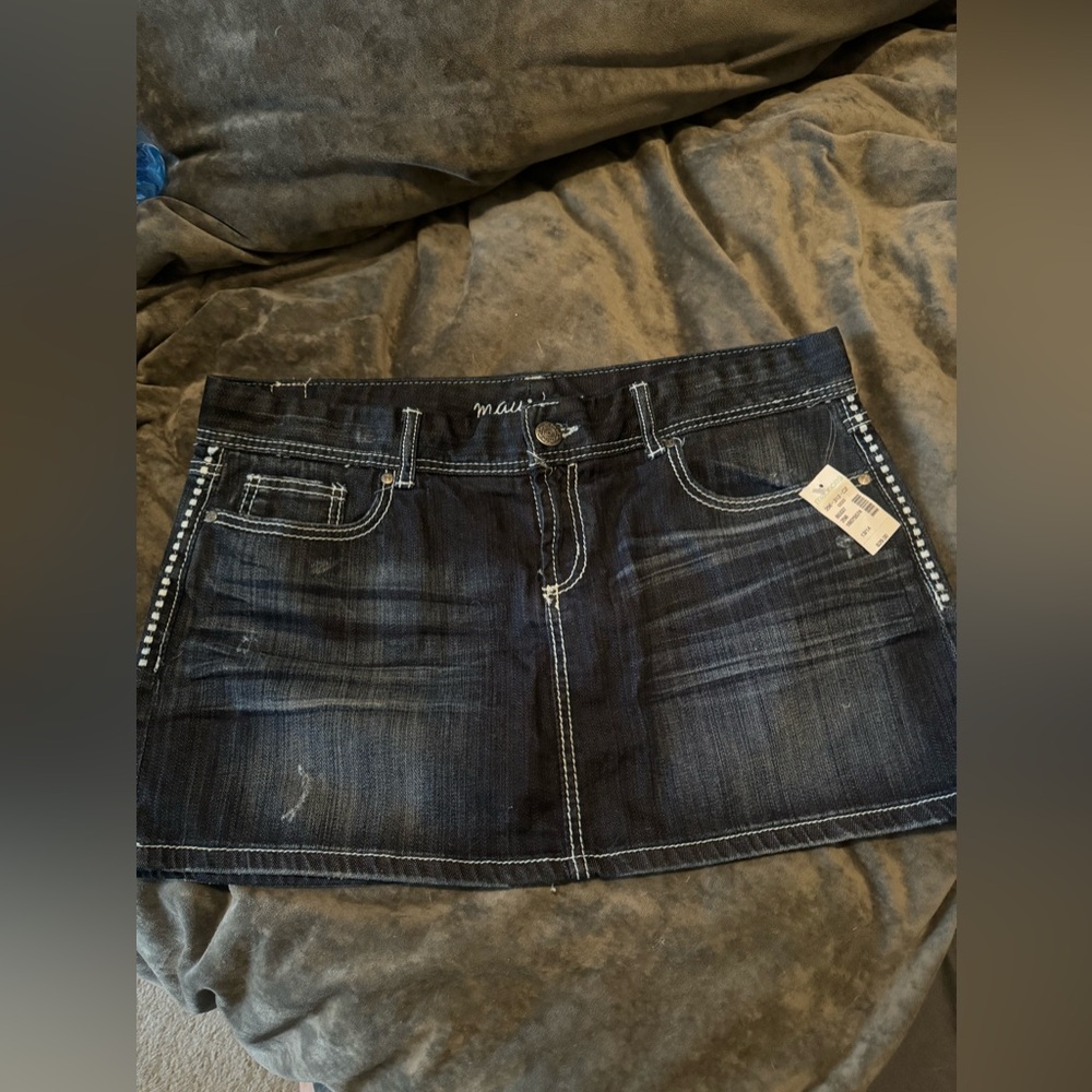 Jean skirt NWT! Maurices size 13/14